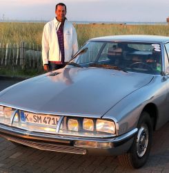 Sein Stolzer Besitzer Frank